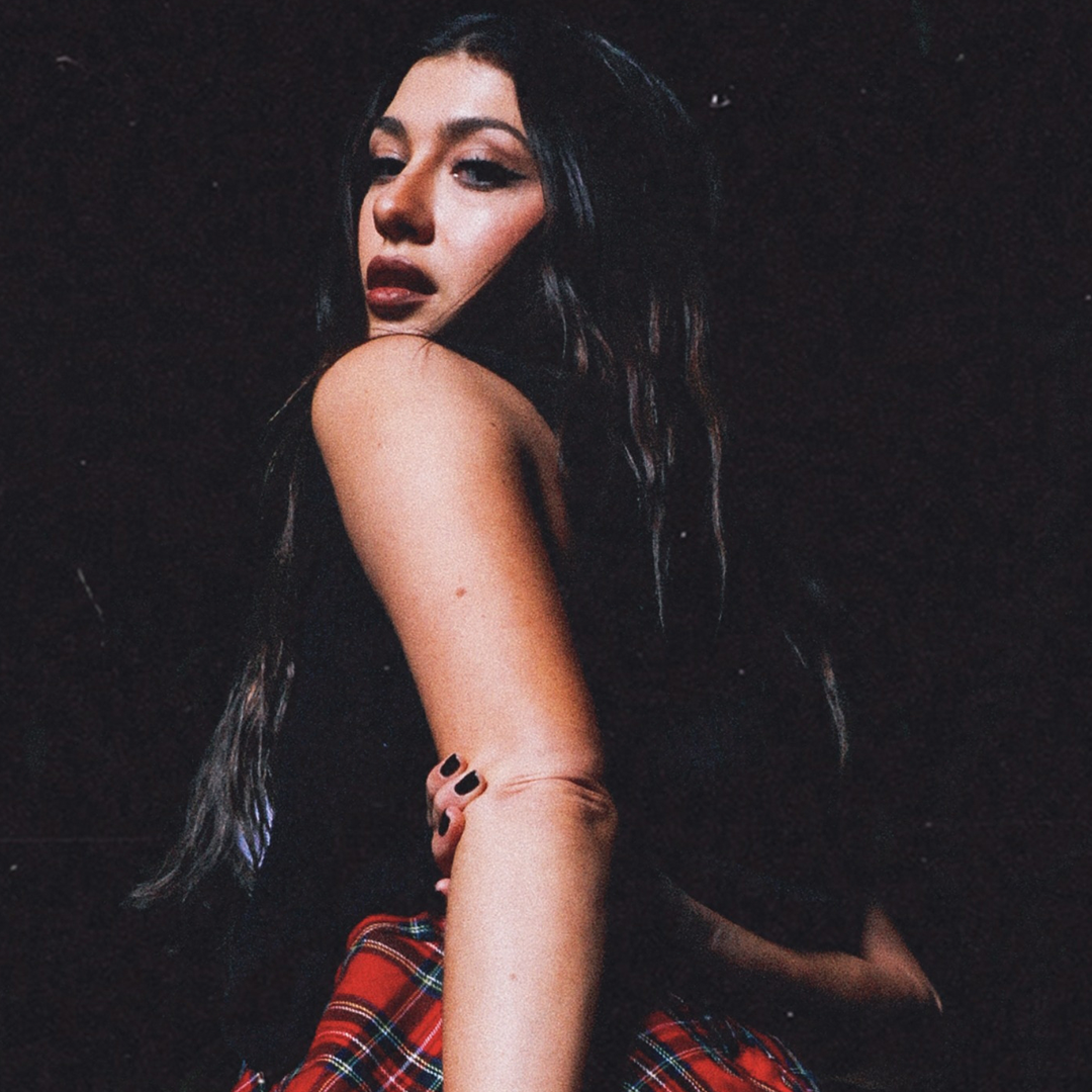 Giphy profile picture for @leah