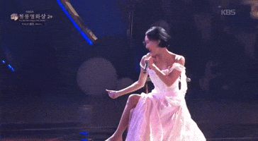 화사와 박정민 By 영희진 GIF