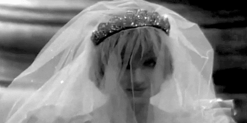 5 things you probably didn’t know about Princess Diana’s wedding dress