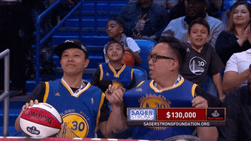 200.gif?cid=fc005b08bfc6eb7c380167caeb128ade3651a34d038230ea&rid=200.gif&ct=g