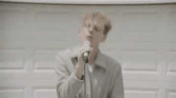 simple romance GIF by COIN