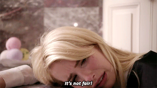 Emma Roberts Crying GIF by ScreamQueens