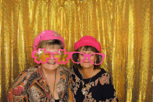 200.gif?cid=fc005b0858cc6525d2a3bdffb047dff6aee5d30e5ce36542&rid=200.gif&ct=g
