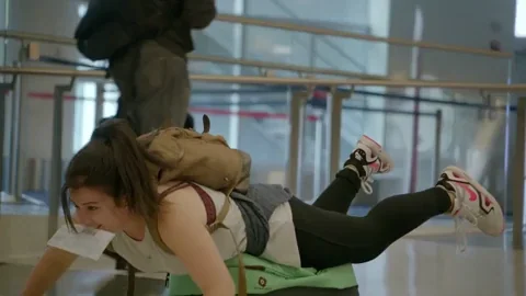 Traveling Season 3 GIF by Broad City