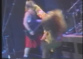 200.webp?cid=790b76111k6oo3o9waq2cbt76i9cio0gc70r9482pmdwwasv&ep=v1_gifs_search&rid=200.webp&ct=g