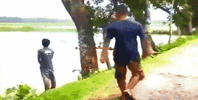 help ngompol jalanan GIF
