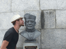 marcopollo statue bÃªtise christrÃ©dempteur GIF