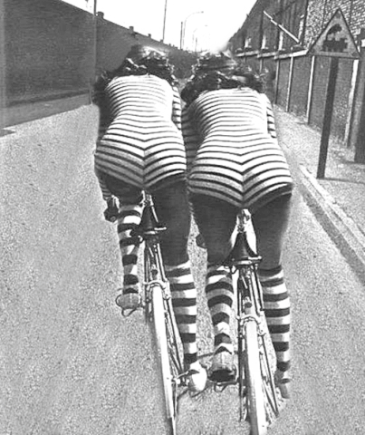 ozvegyvarsanyine  GIF