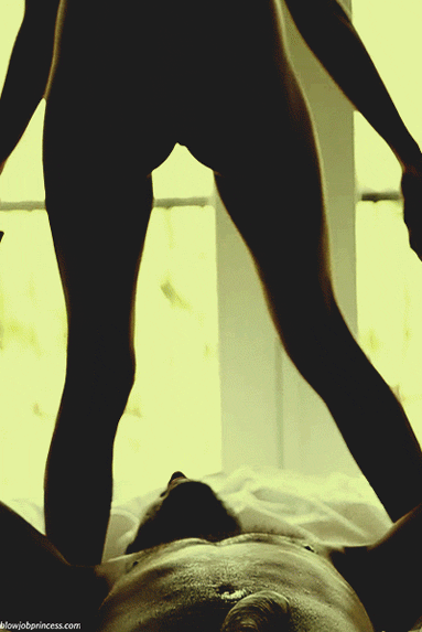 sade el encanto de tus senos GIF