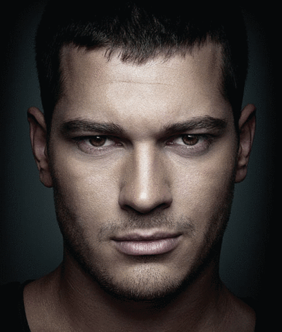 mas_esteile #icerde  #mas_esteile  #cagatayulusoy GIF