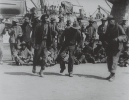 CinemathequeDeBretagne brittany brest first world war 1917 GIF