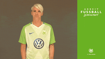 oh captain my captain ball GIF by VfL Wolfsburg