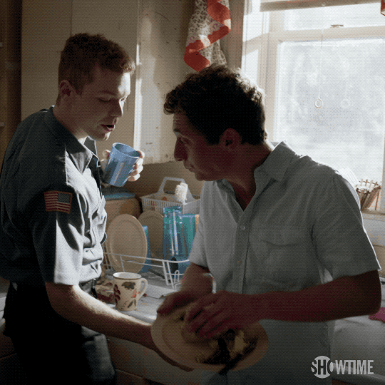 cameron monaghan eating GIF by Showtime