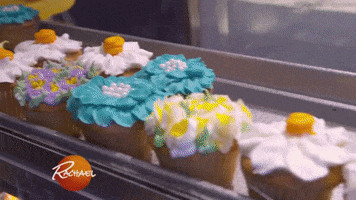 cupcake cakes GIF by Rachael Ray Show