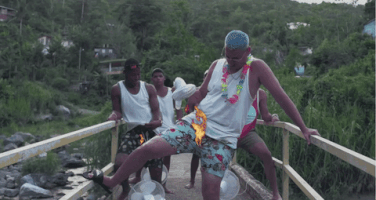 200.gif?cid=fc005b08c58da1e060bedb76b6ffe6ac225dd80121c093ca&rid=200.gif&ct=g