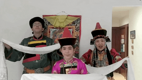 giphy.gif?cid=6c09b952ri2g4rtd0bgkzktenm