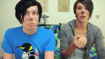 geliilee danisnotonfire dan howell amazingphil apples GIF