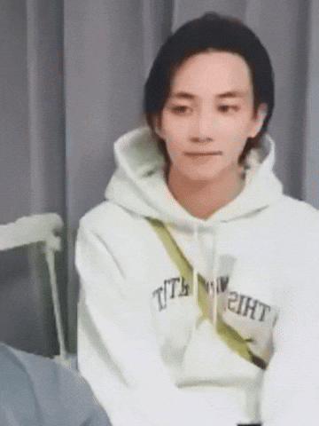 Yoon Jeonghan GIF