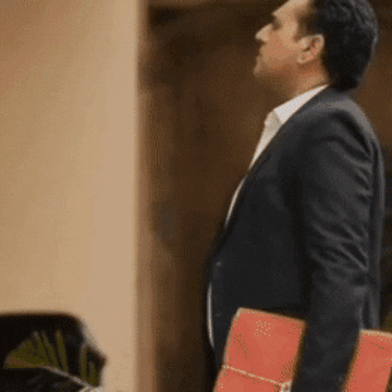 https://media4.giphy.com/media/6imTgoXtZTjRYnKdvW/giphy.gif?cid=6c09b952e92ffb8ccfcffeeda28b53ae2b7475ebff10feae&rid=giphy.gif&ct=g