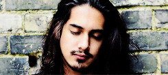 avan jogia