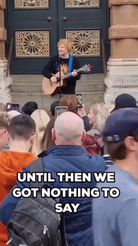 Ed Sheeran Plays Impromptu Gig in Ipswich Town