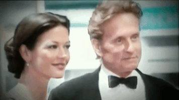 ozvegyvarsanyine  GIF