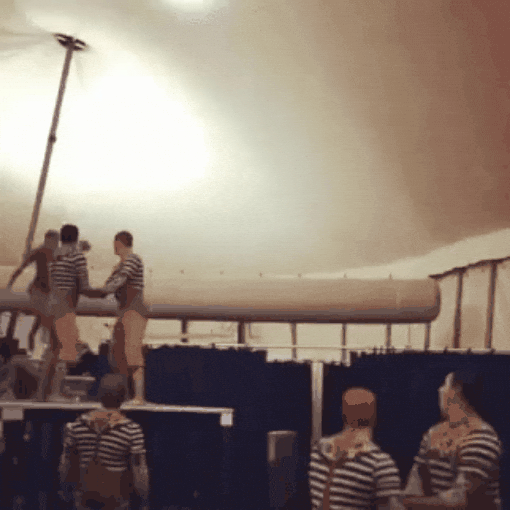 https://media4.giphy.com/media/7SWzUjDwidlKs2Dm8m/giphy.gif?cid=ecf05e47cboxwi2tz8a0updy9k7chdknxtisgeuj1yqohuj8&rid=giphy.gif&ct=g