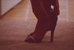 Tacones GIF