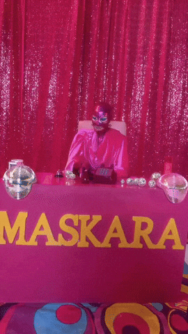 Maskarashow GIF