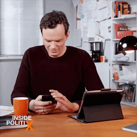 Smartphone Waiting GIF by ZDF
