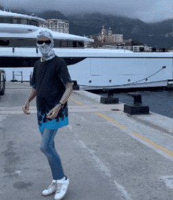 Adri GIF