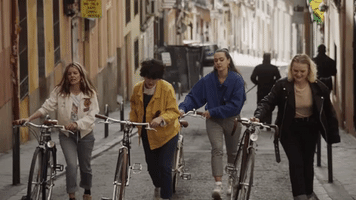 200.gif?cid=fc005b082de587e8f1428b59815a5d6d6e845aa1f88d7676&rid=200.gif&ct=g