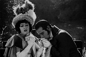 Gloria Swanson GIFs - Find & Share on GIPHY