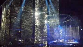 Concert Yes GIF