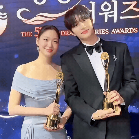 Kimgoeun GIF