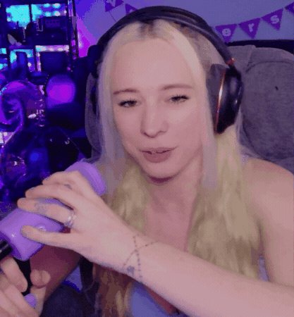 Streamer GIF