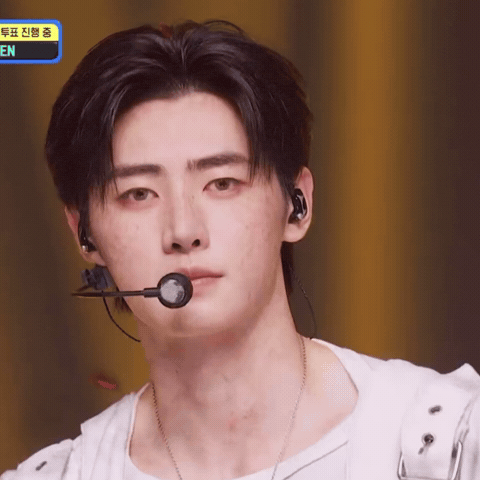 Sunghoon Parksunghoon Enhypen 엔하이픈 성훈 박성훈 Sunghoontiramisu1207Psh GIF