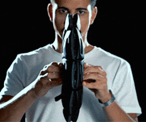 helm bevredigend GIF