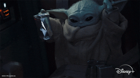 Pohyblivá animace s tancující postavou, jménem Yoda, z filmu Star Wars.