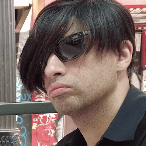 Poise C33 GIF