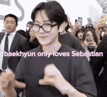 Sebbaek GIF
