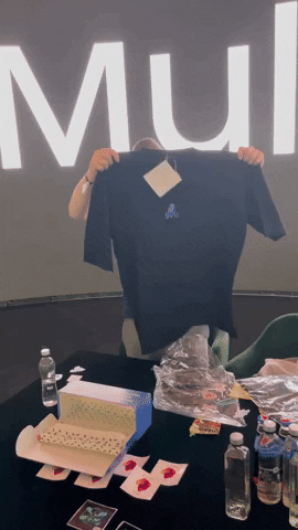 Tshirt Techie GIF by SuperVictor