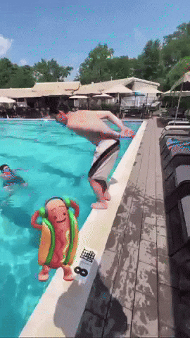 Larpson GIF