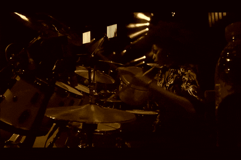 giphy.gif?cid=790b761118e9373971bf912732