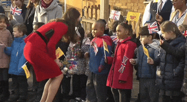 Kate Middleton GIFs - Find & Share on GIPHY