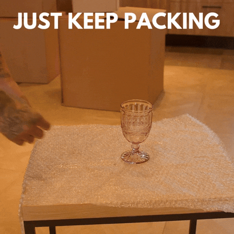 Packing Pack Up GIF by Oi
