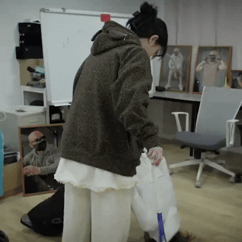 Magenta GIF
