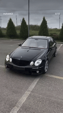 Mercedesbenz GIF