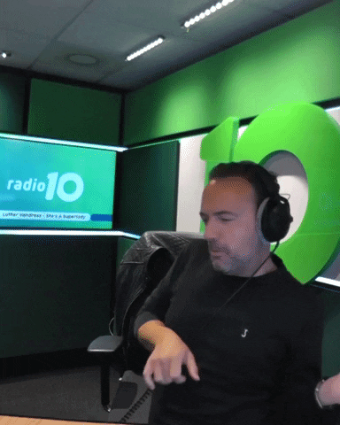 Gerard Ekdom Slapping GIF by Radio 10