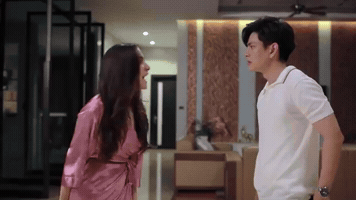 Pinky Savika GIF